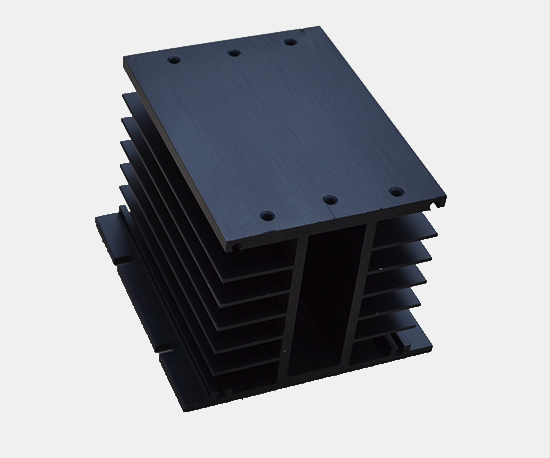 鎮(zhèn)江奧星電子有限公司主要生產(chǎn)系列散熱器產(chǎn)品，適用于交直流電源、穩(wěn)壓電源、開(kāi)關(guān)電源等